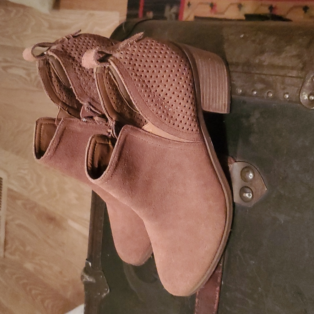 Steve Madden Ruebey   Boots 9.5